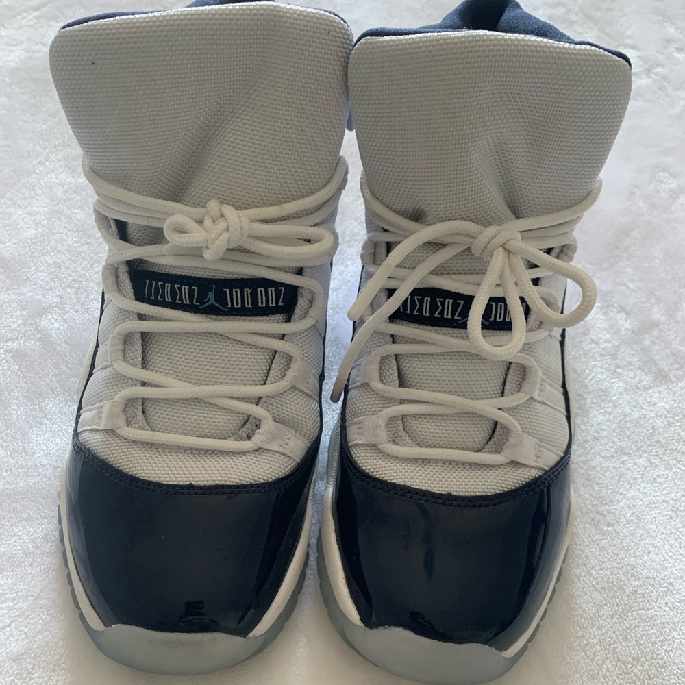 Jordan 11s